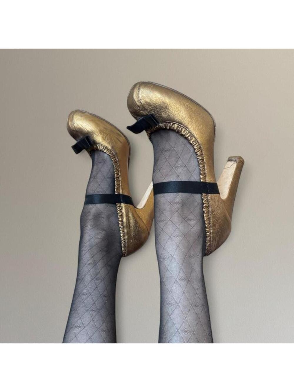 Vintage Marc Jacobs ballet pumps.